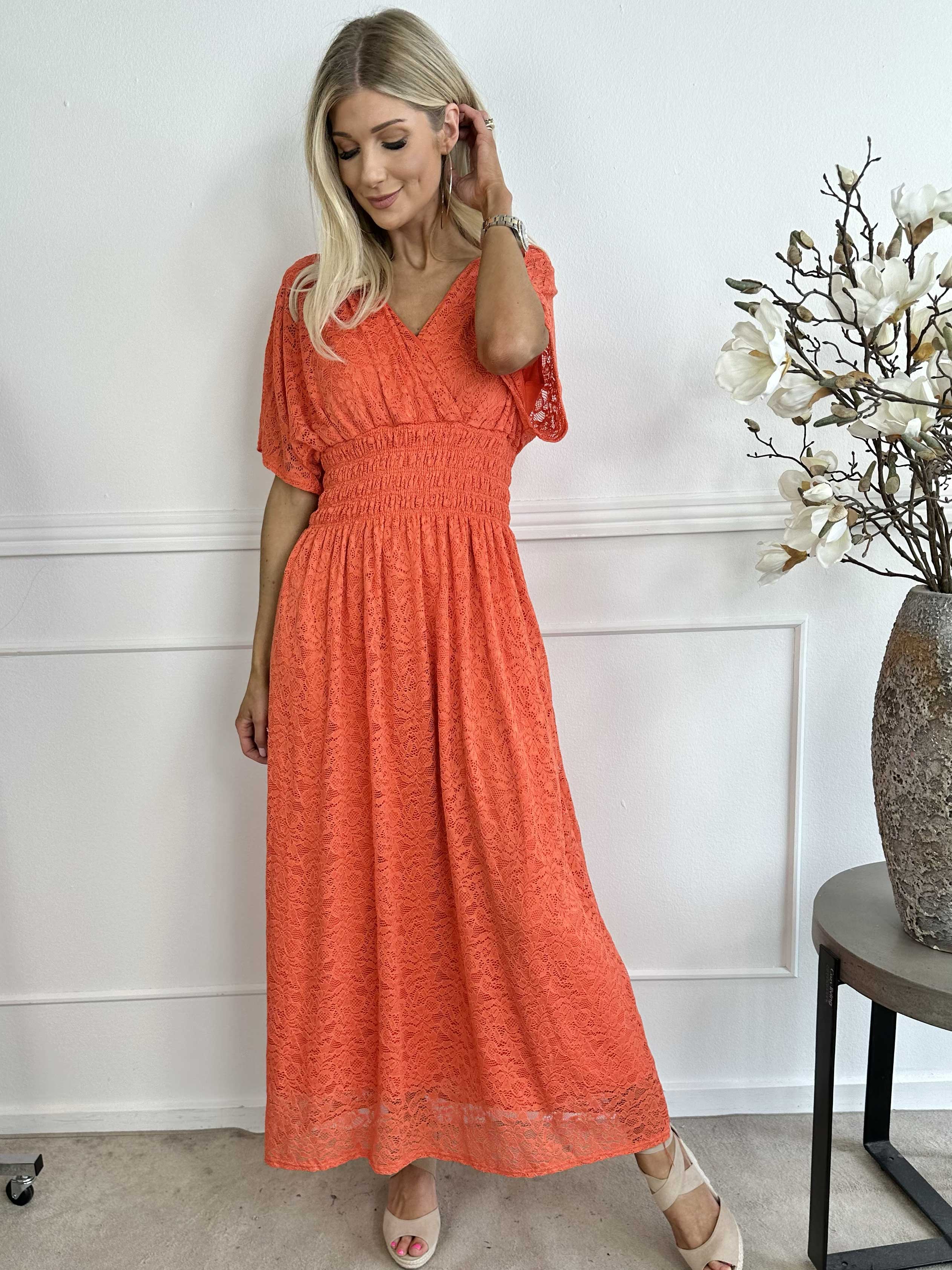 Pams Lace - Lang kjole i blonde med smock under brystet